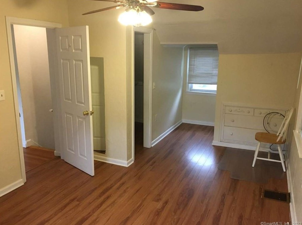 31 Ives St, New Haven CT 06518-2235 exterior