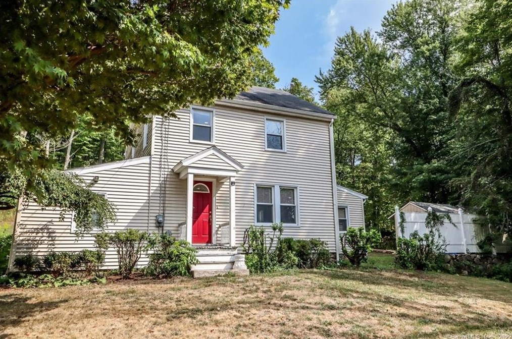 642 Old Stamford Rd, New Canaan CT  06840-6618 exterior