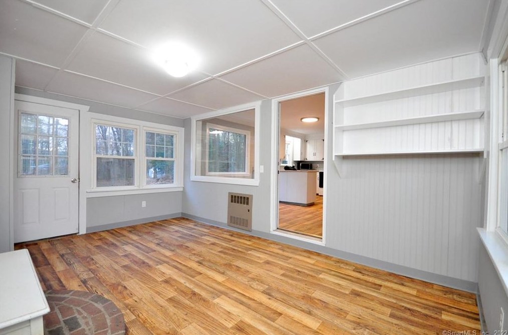 438 Hopmeadow St, Simsbury CT  06089-9731 exterior