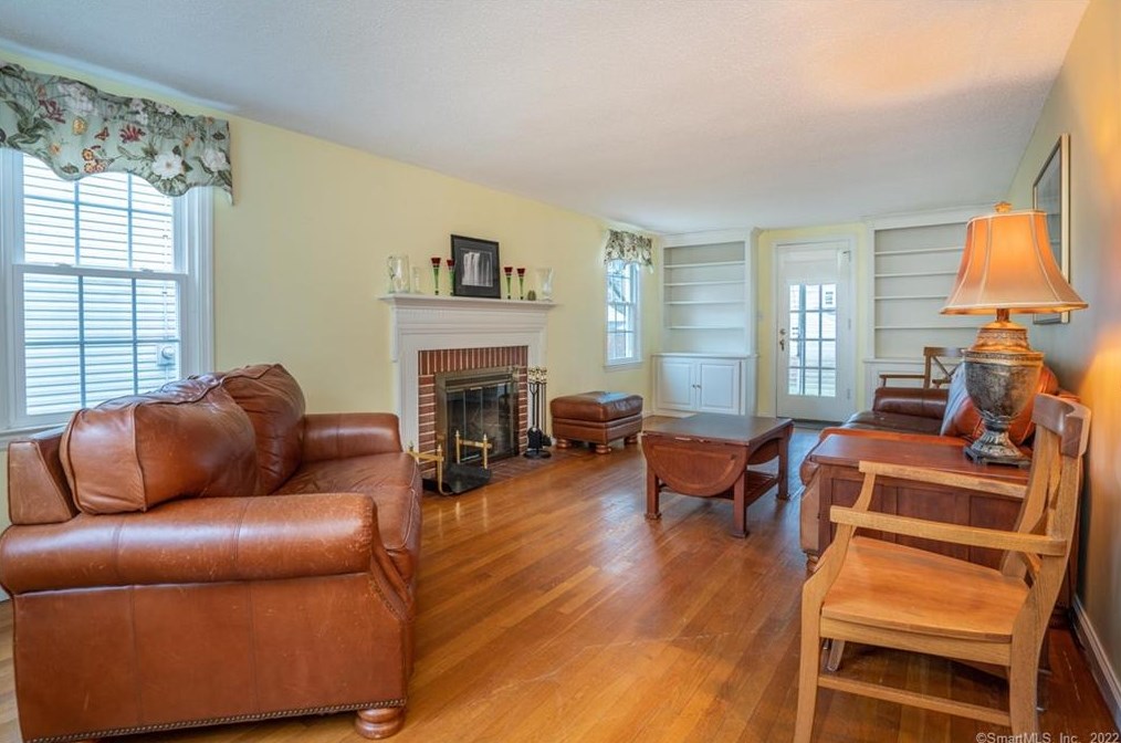 11 Dorset Rd, Hartford CT 06119-1313 exterior