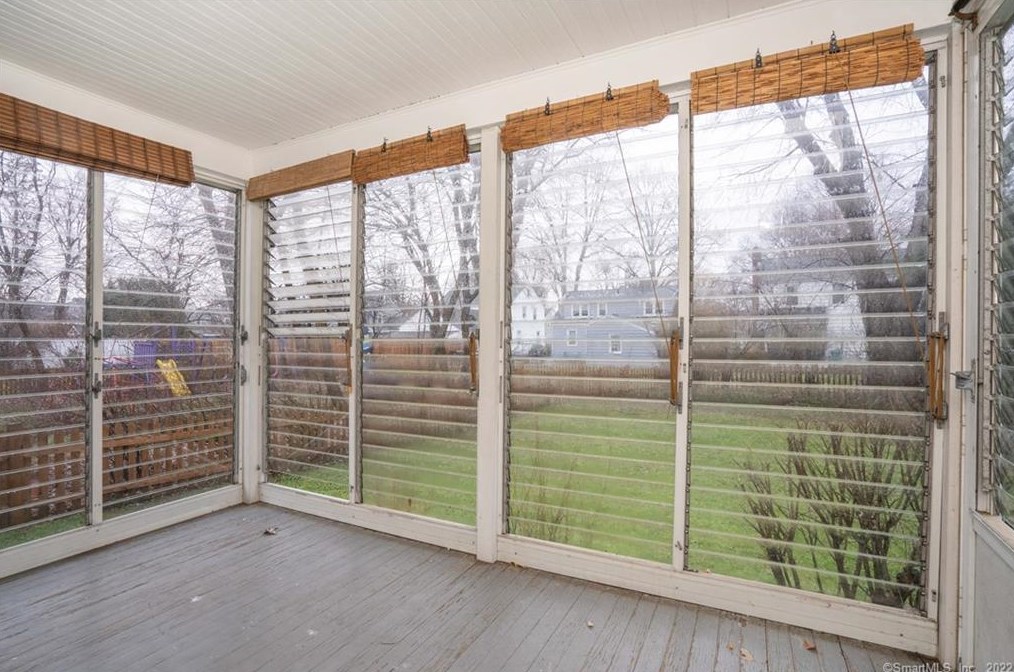 11 Dorset Rd, Hartford CT 06119-1313 exterior