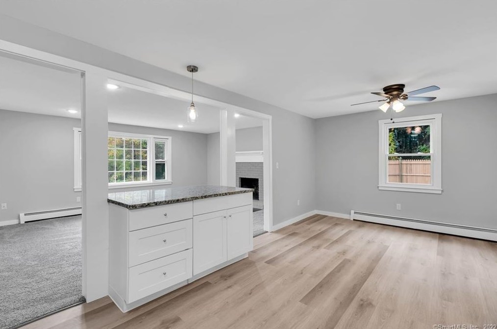 5 Laurel Dr, Stafford CT  06076-1631 exterior