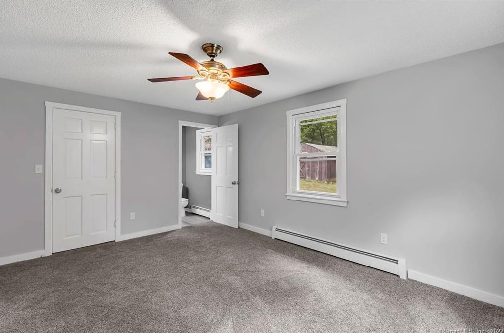 5 Laurel Dr, Stafford CT  06076-1631 exterior