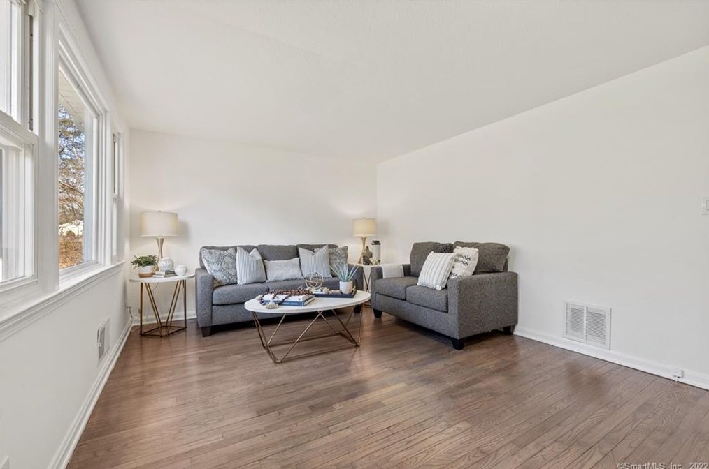 26 Courtney Dr, Rocky Hill CT  06067-2046 exterior
