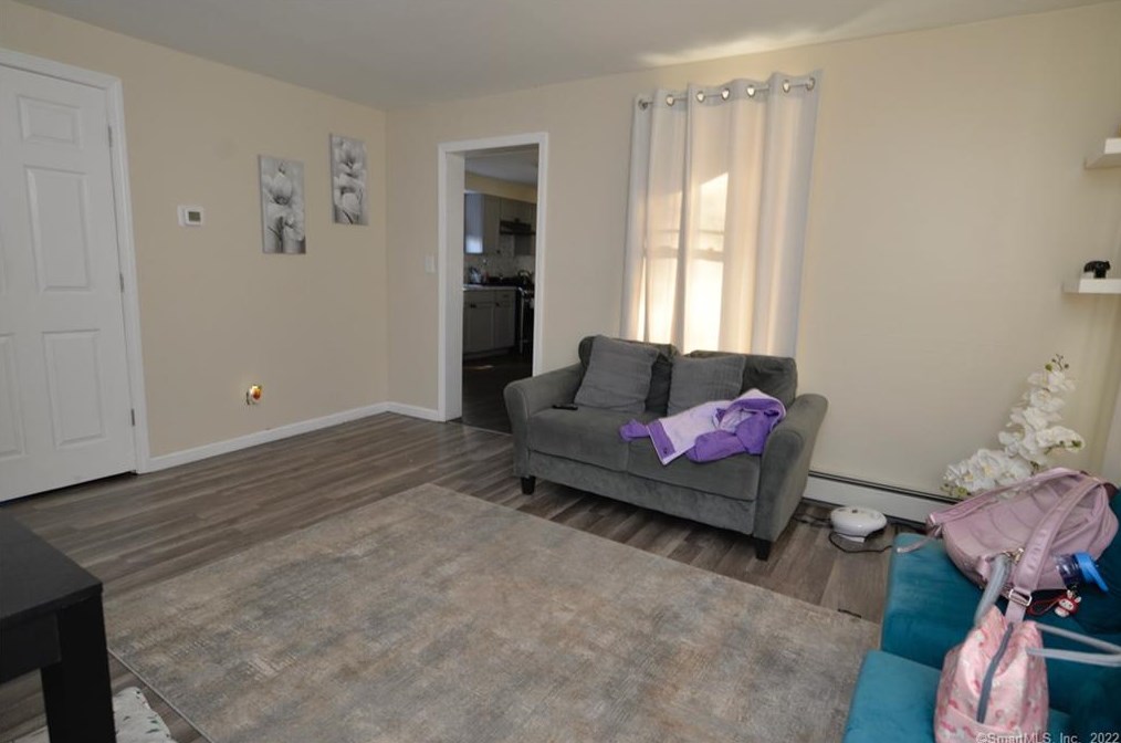 92 Cutlery Ave, Meriden CT  06451-5114 exterior