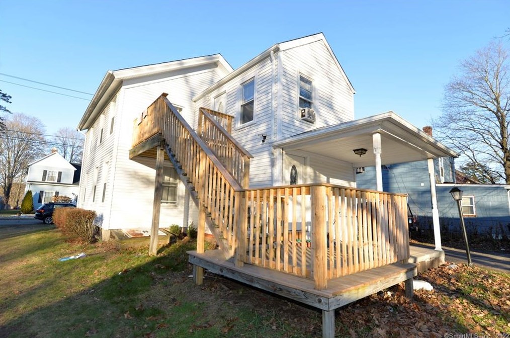 92 Cutlery Ave, Meriden CT  06451-5114 exterior