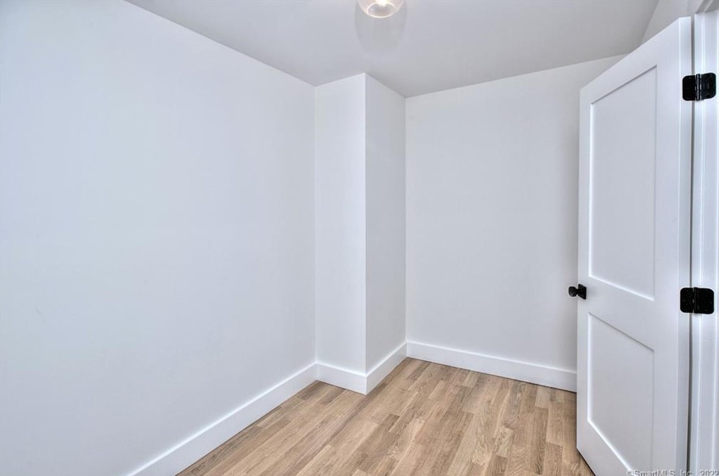 123 Judd St, Fairfield CT  06824-3513 exterior