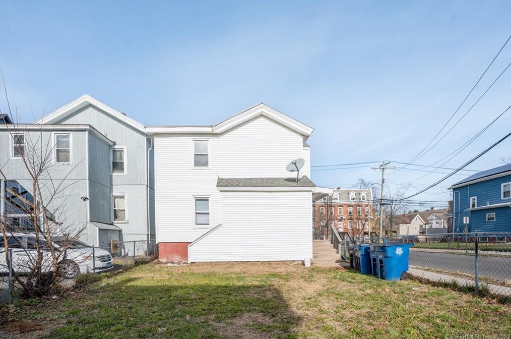 138 Henry St, New Haven CT  06511-3336 exterior