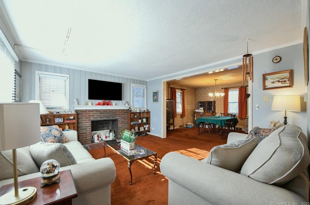 12 Pratt St, Rocky Hill CT  06067-2613 exterior