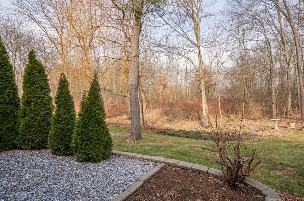 43 Brandywine Ln, Suffield CT  06078-2138 exterior