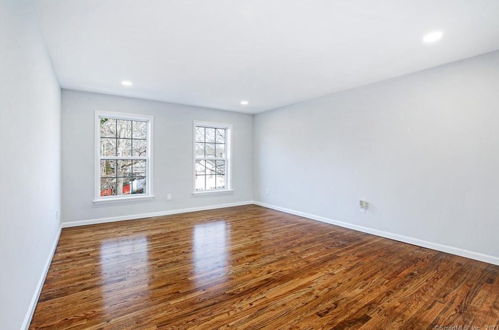 144 Bullard St, Fairfield CT  06825-3717 exterior