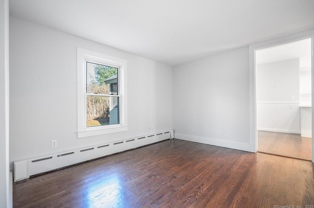 67 New Rd, Madison CT  06443-2508 exterior