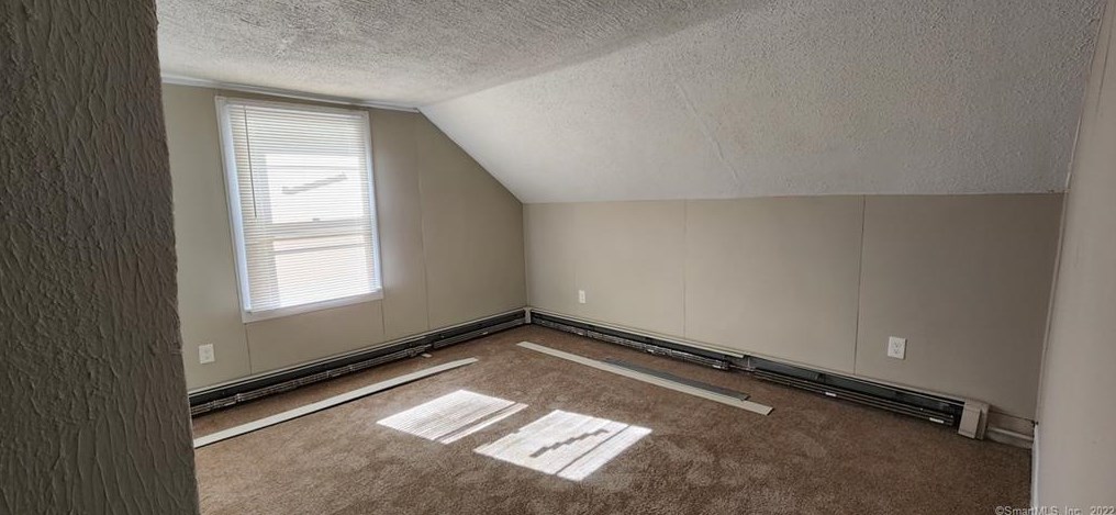 4 Maiden Ln, Vernon CT 06066-3707 exterior