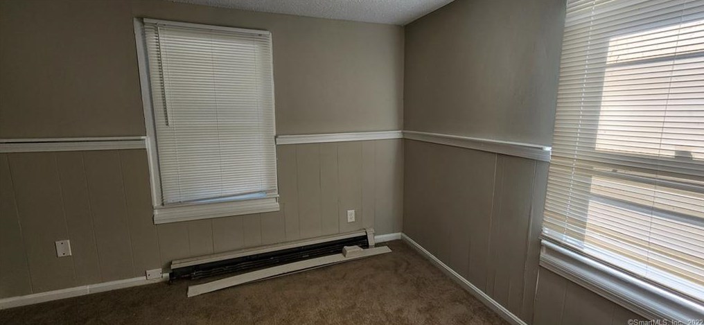 4 Maiden Ln, Vernon CT 06066-3707 exterior