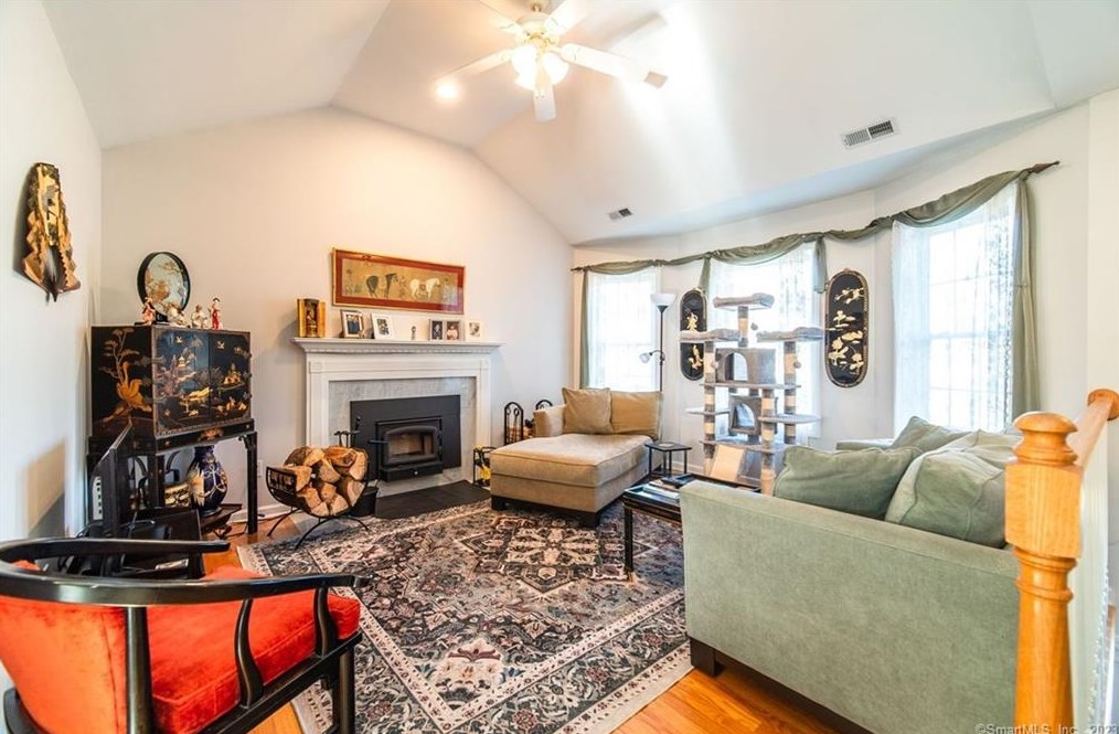 422 Jones Rd, Union City CT  06770-1533 exterior