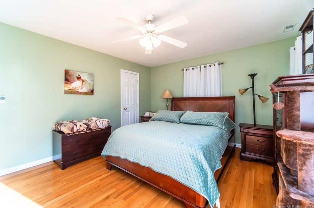 422 Jones Rd, Union City CT  06770-1533 exterior