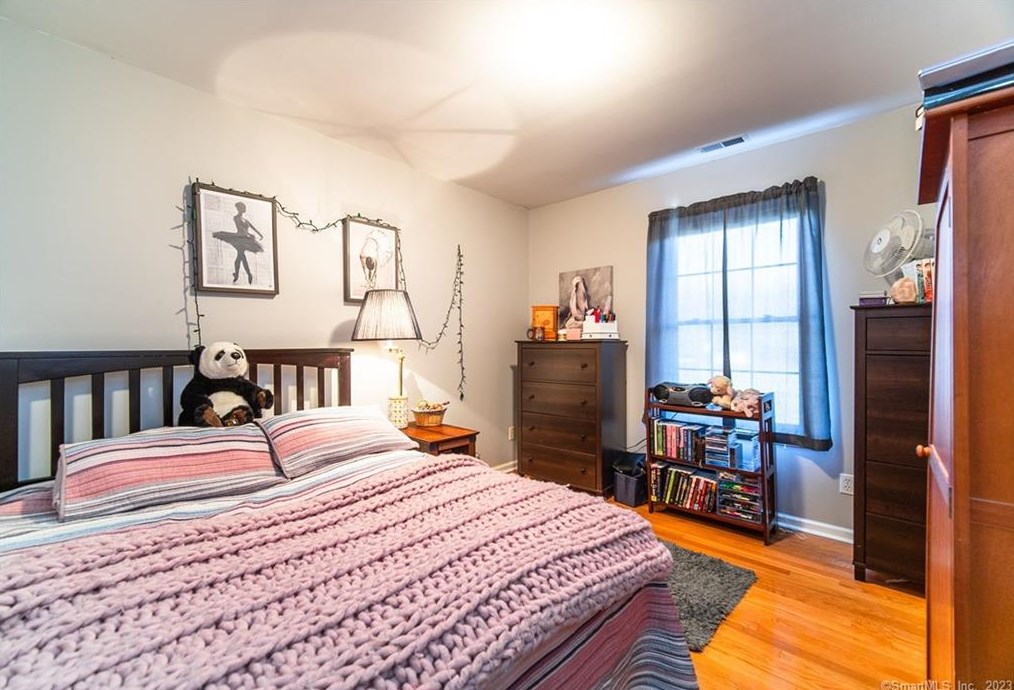 422 Jones Rd, Union City CT  06770-1533 exterior