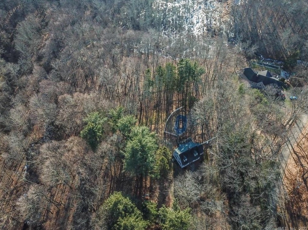 25 Butternut Ln, Watertown CT  06795-1424 exterior