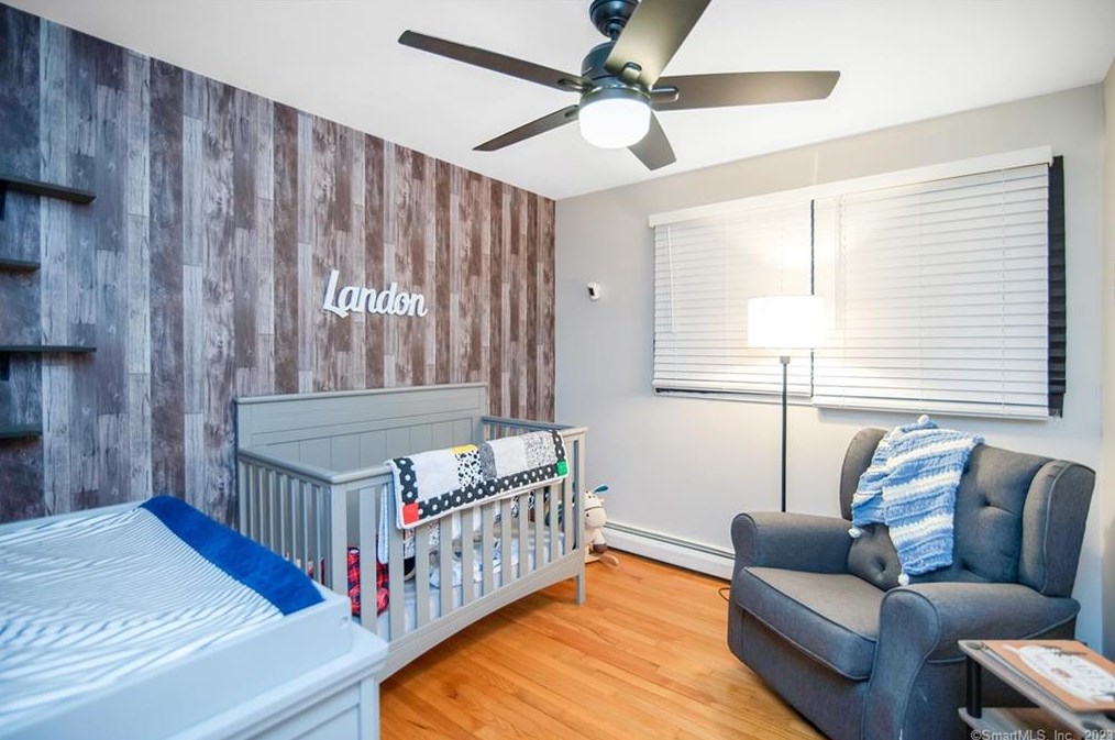 9 Janet Ln, Vernon CT  06066-3533 exterior