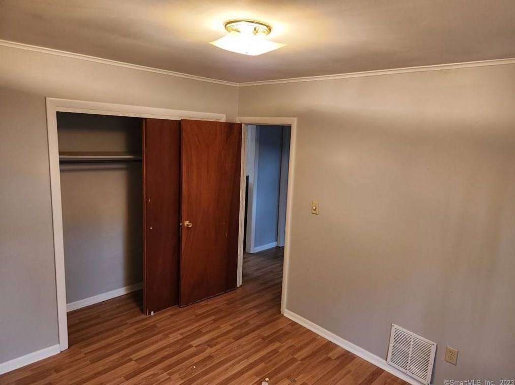 65 Camp St, Meriden CT  06451-5128 exterior