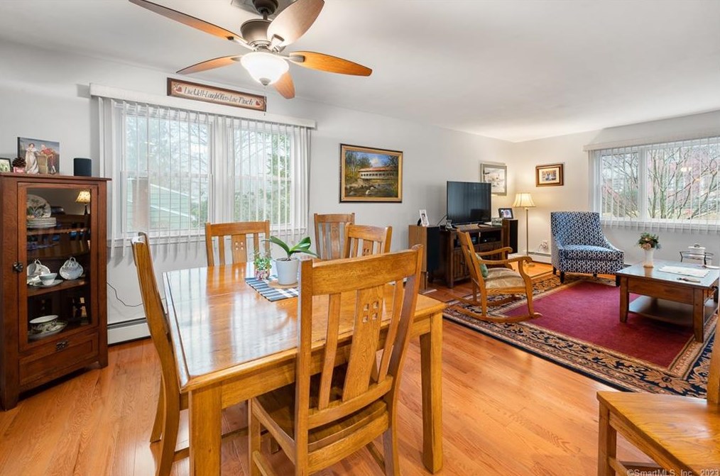 5 Alden Dr, Clinton CT  06413-1501 exterior