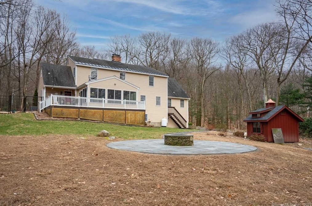 34 Taine Mountain Rd, Unionville CT  06013-1912 exterior