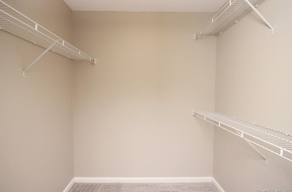 31 Meadow Brook Pl, Union City CT  06770-4789 exterior