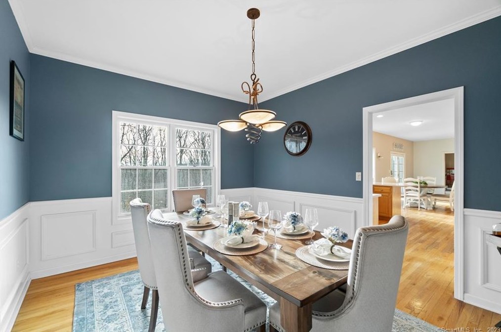 211 Devonshire Ln, Madison CT  06443-8131 exterior