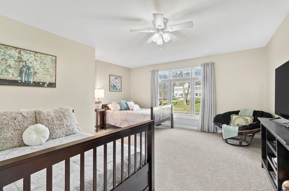 211 Devonshire Ln, Madison CT  06443-8131 exterior