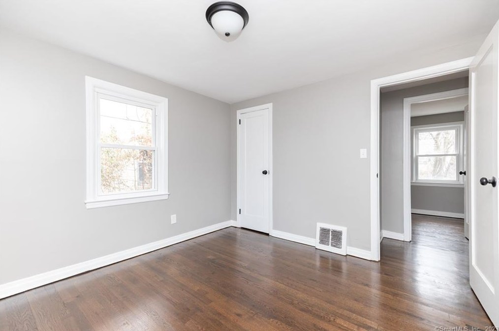 171 Roosevelt St, Hartford CT  06114-3049 exterior