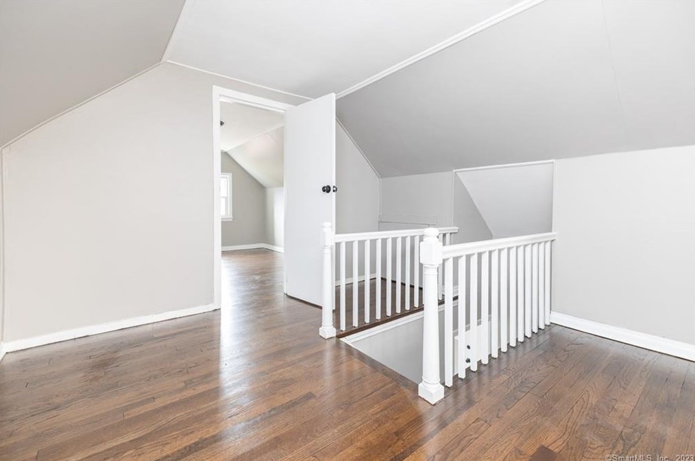 171 Roosevelt St, Hartford CT  06114-3049 exterior