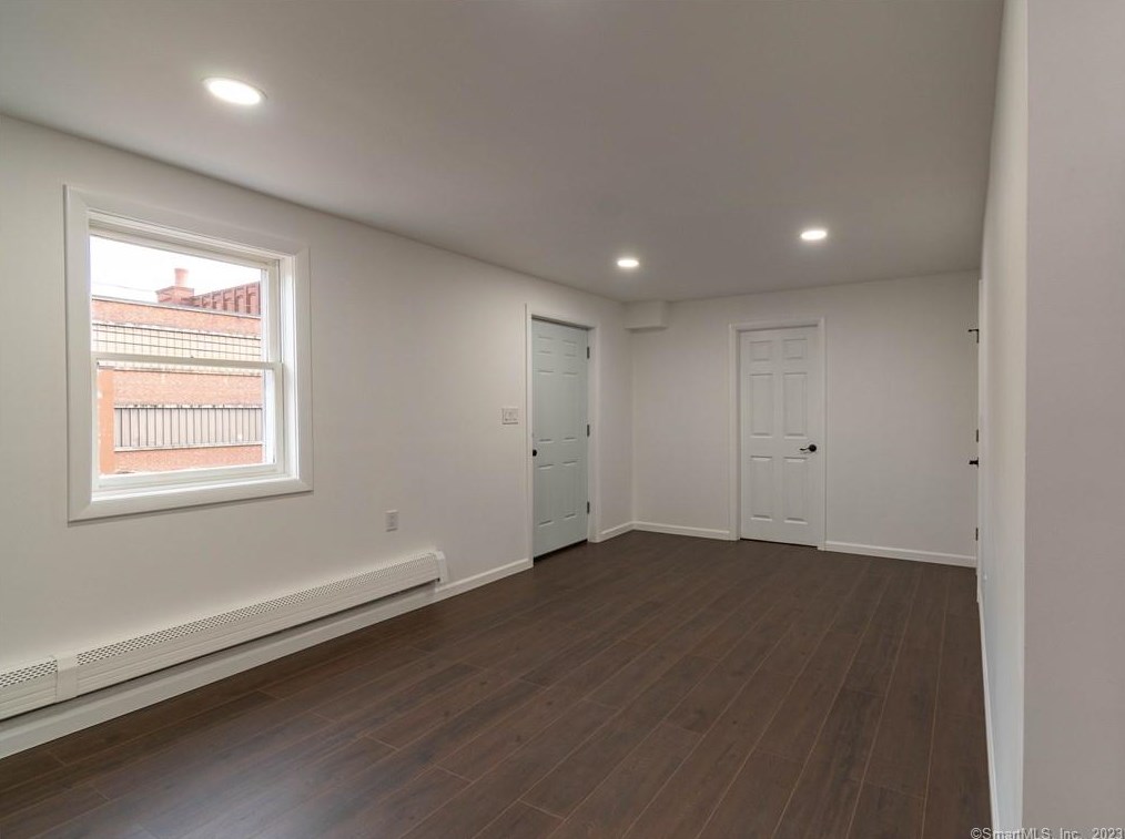 71 Vine St, Meriden CT  06451-2849 exterior