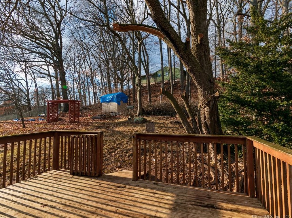 71 Vine St, Meriden CT  06451-2849 exterior