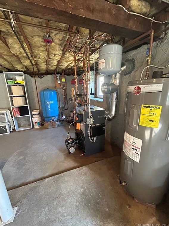 191 Danbury Quarter Rd, Winsted CT 06098-2418 exterior