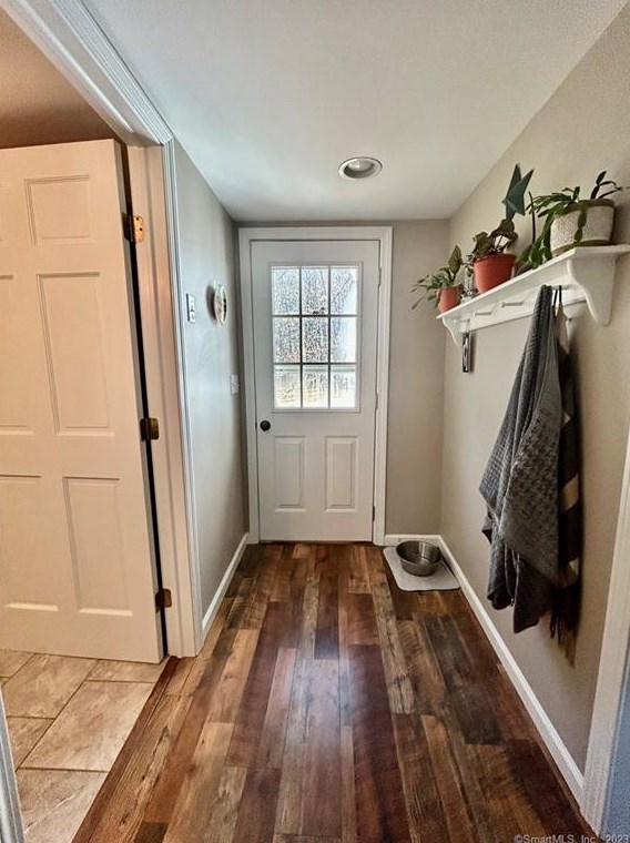 191 Danbury Quarter Rd, Winsted CT 06098-2418 exterior