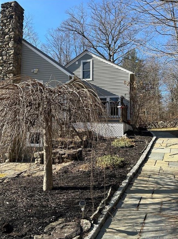 191 Danbury Quarter Rd, Winsted CT 06098-2418 exterior