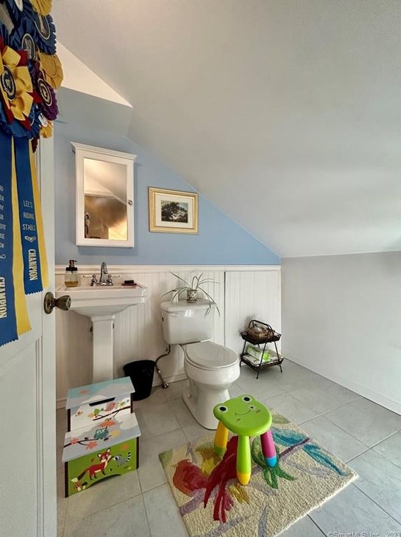 191 Danbury Quarter Rd, Winsted CT 06098-2418 exterior