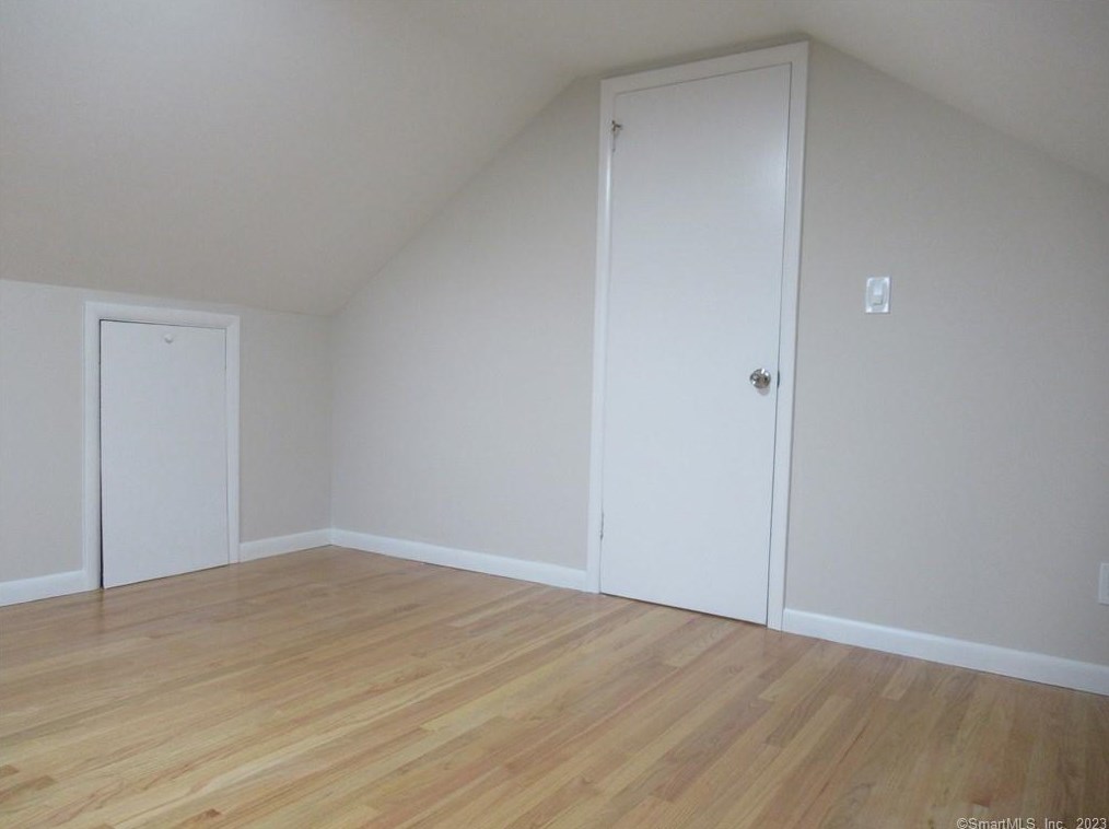 62 Glenwood Ave, Stratford CT  06614-4204 exterior