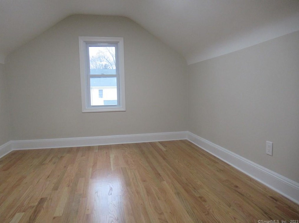 62 Glenwood Ave, Stratford CT  06614-4204 exterior