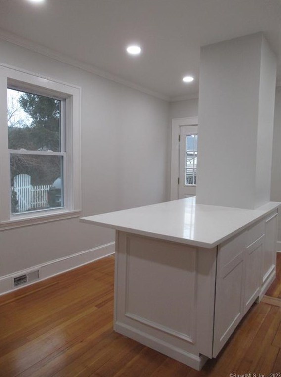 62 Glenwood Ave, Stratford CT  06614-4204 exterior