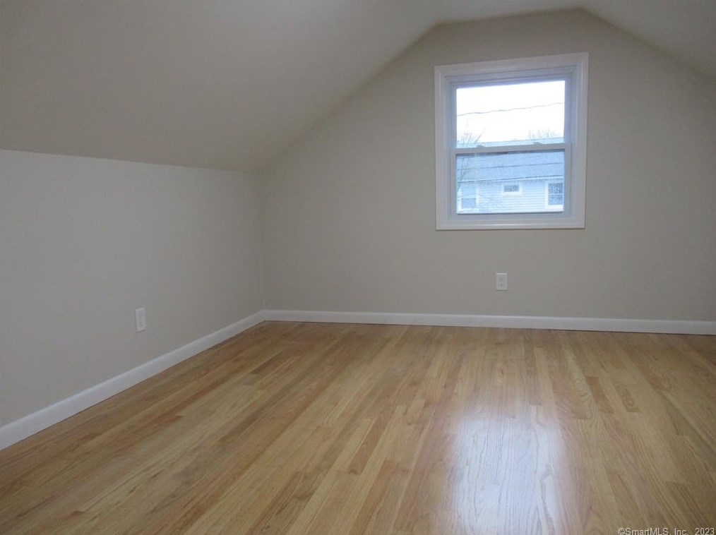 62 Glenwood Ave, Stratford CT  06614-4204 exterior