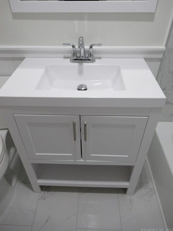 62 Glenwood Ave, Stratford CT  06614-4204 exterior