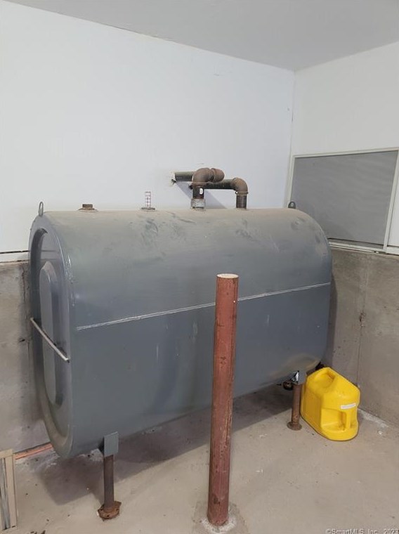 5 Costanzo Ct, New Haven CT  06518-2476 exterior