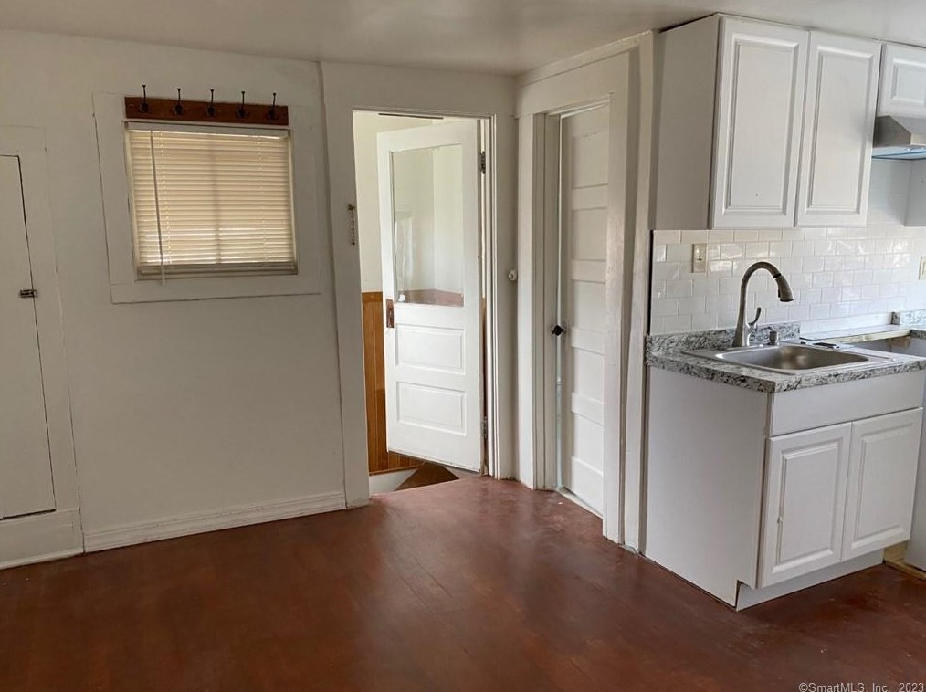 38 N Elm St #3rd, Torrington, CT 06790