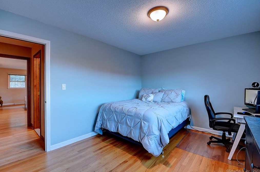 41 Trout Brook Dr, Union City CT  06770-5024 exterior