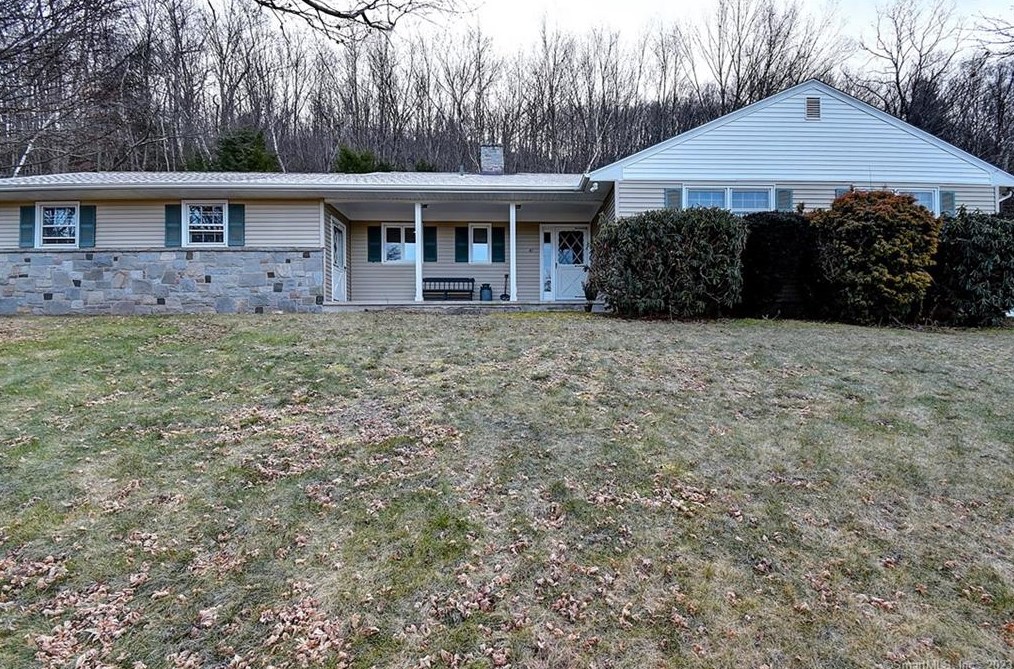 41 Trout Brook Dr, Union City CT  06770-5024 exterior