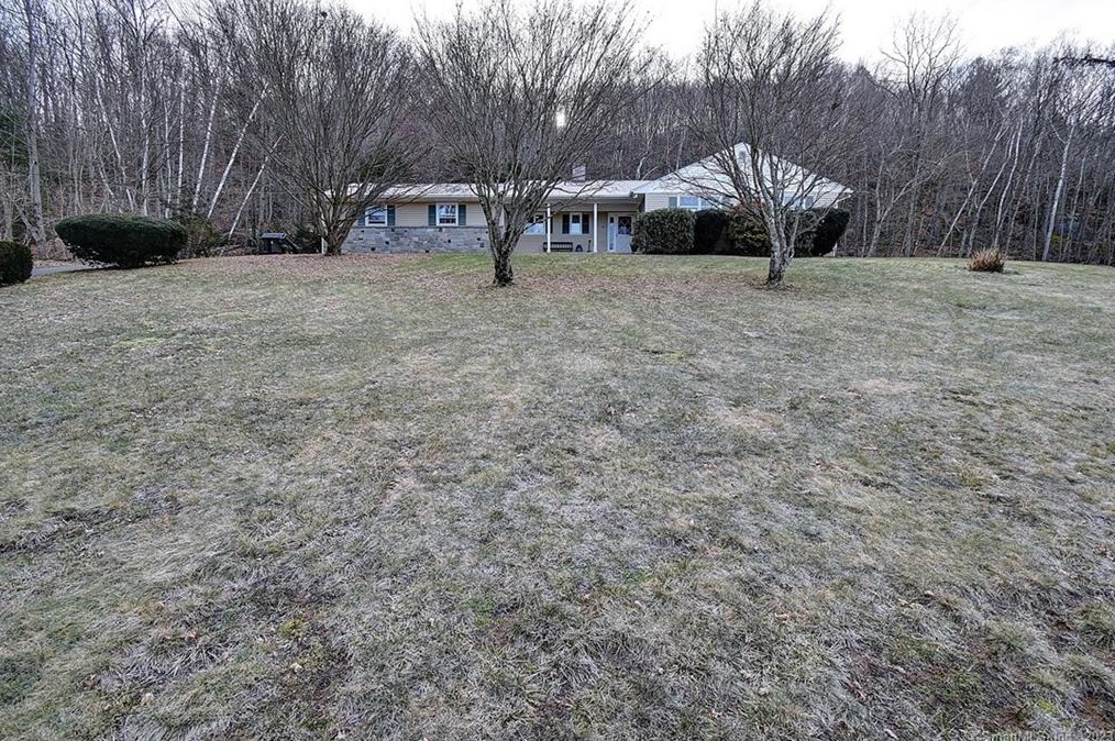 41 Trout Brook Dr, Union City CT  06770-5024 exterior