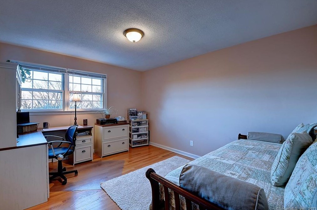 41 Trout Brook Dr, Union City CT  06770-5024 exterior