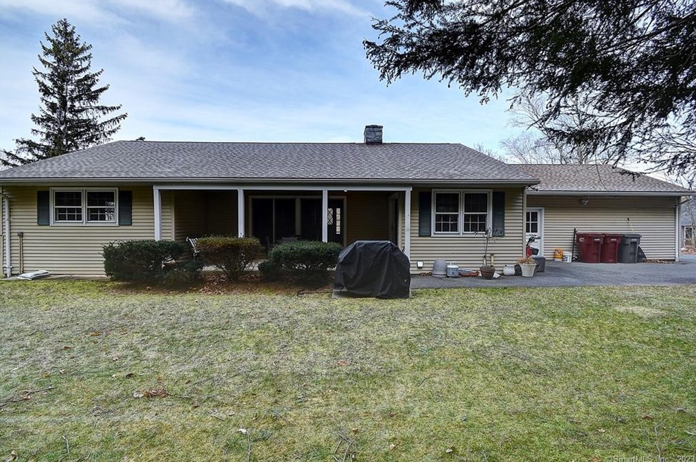 41 Trout Brook Dr, Union City CT  06770-5024 exterior