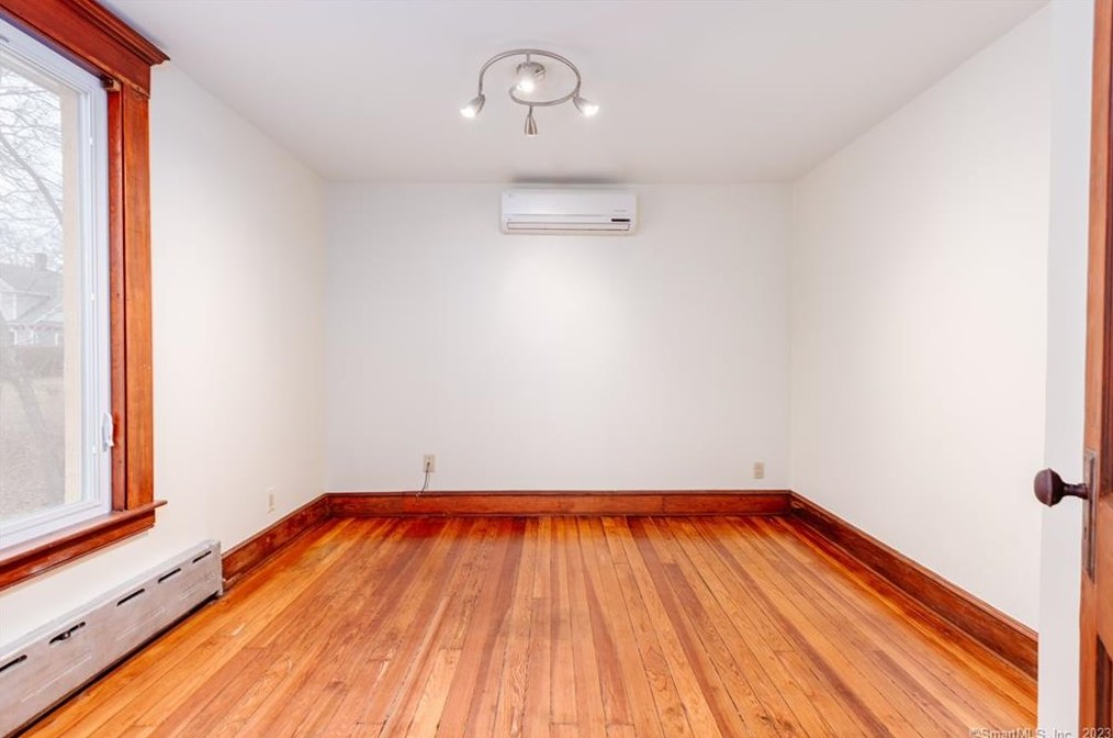 46 Manila St, Watertown CT  06779-1908 exterior